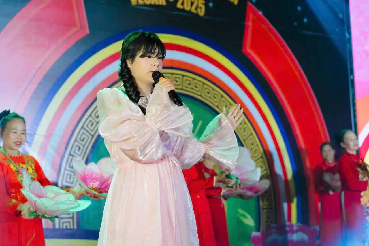 Hoàng Linh Anh trải lòng về lý do tạm ngưng ca hát: “Trái tim người nghệ sĩ chưa bao giờ ngừng hát”