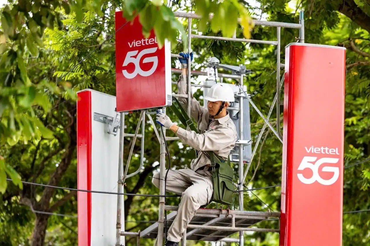 5G Viettel đảm bảo trải nghiệm người dùng khi livestream, video call ngay cả tại những nơi tập trung đông người