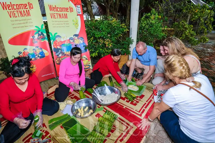 tet viet - nen tang van hoa kien tao quyen luc mem quoc gia - 4