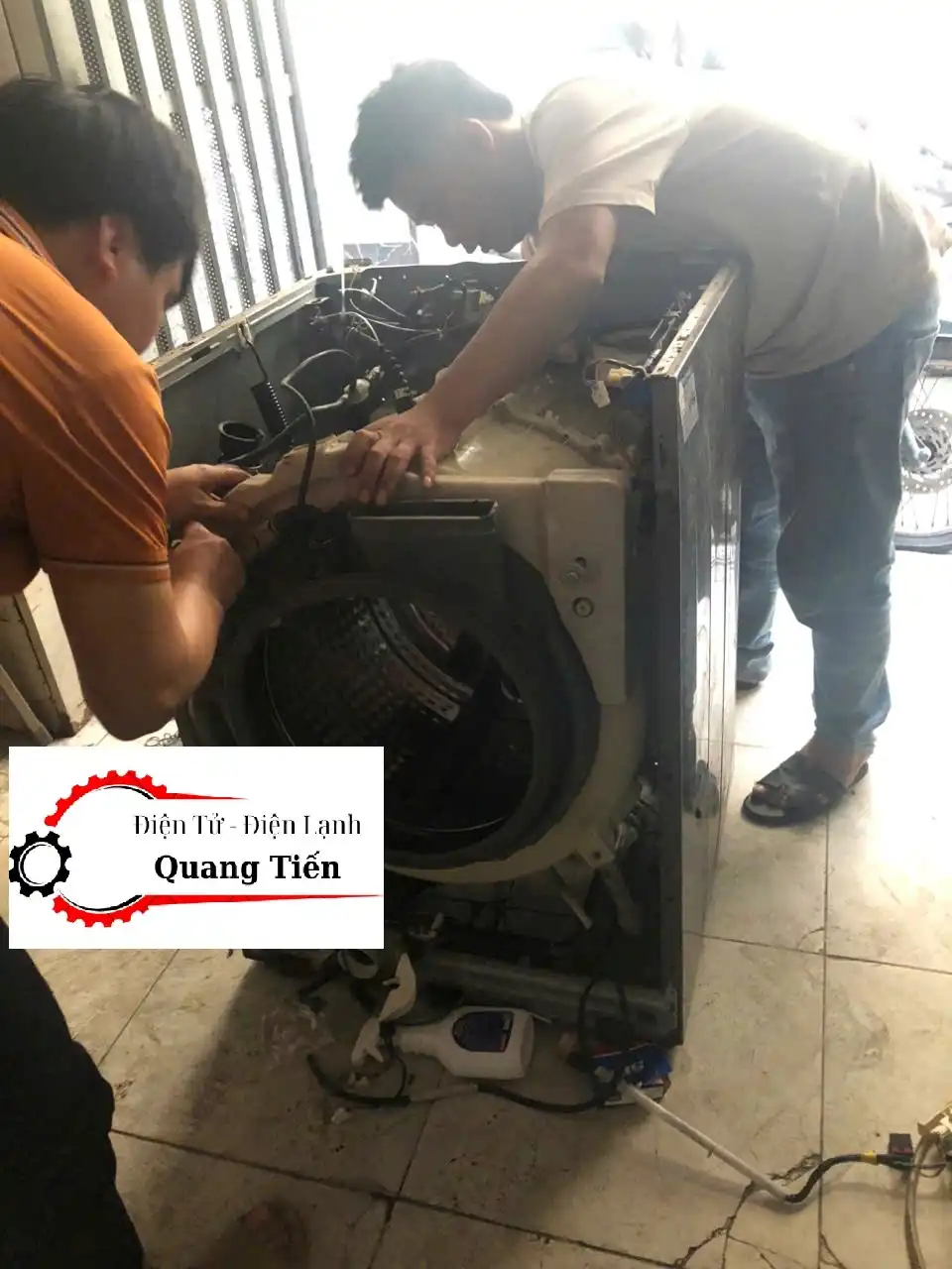 9 Lý do nên chọn sửa máy giặt tại nhà Hà Nội của Điện Tử Điện Lạnh Quang Tiến